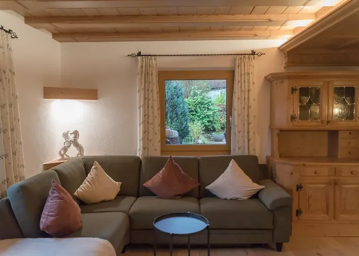 Апартаменты Haus Tannengruen Зеефельд в Тироле