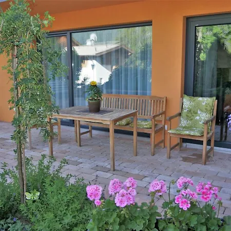 Haus Tannengruen
