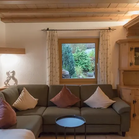 Apartment Haus Tannengruen Seefeld in Tirol